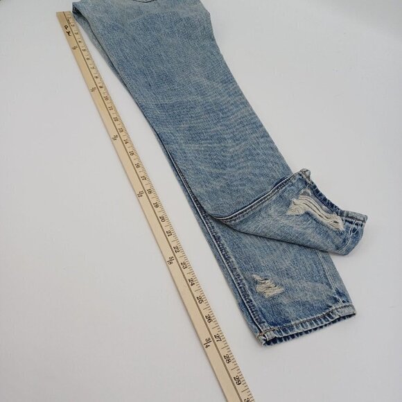 American Eagle Hi-Rise Tomgirl Embroidered Distressed Jean Medium Wash Women's 2 - Picture 12 of 12